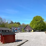 Farup Skovhus Hotel *